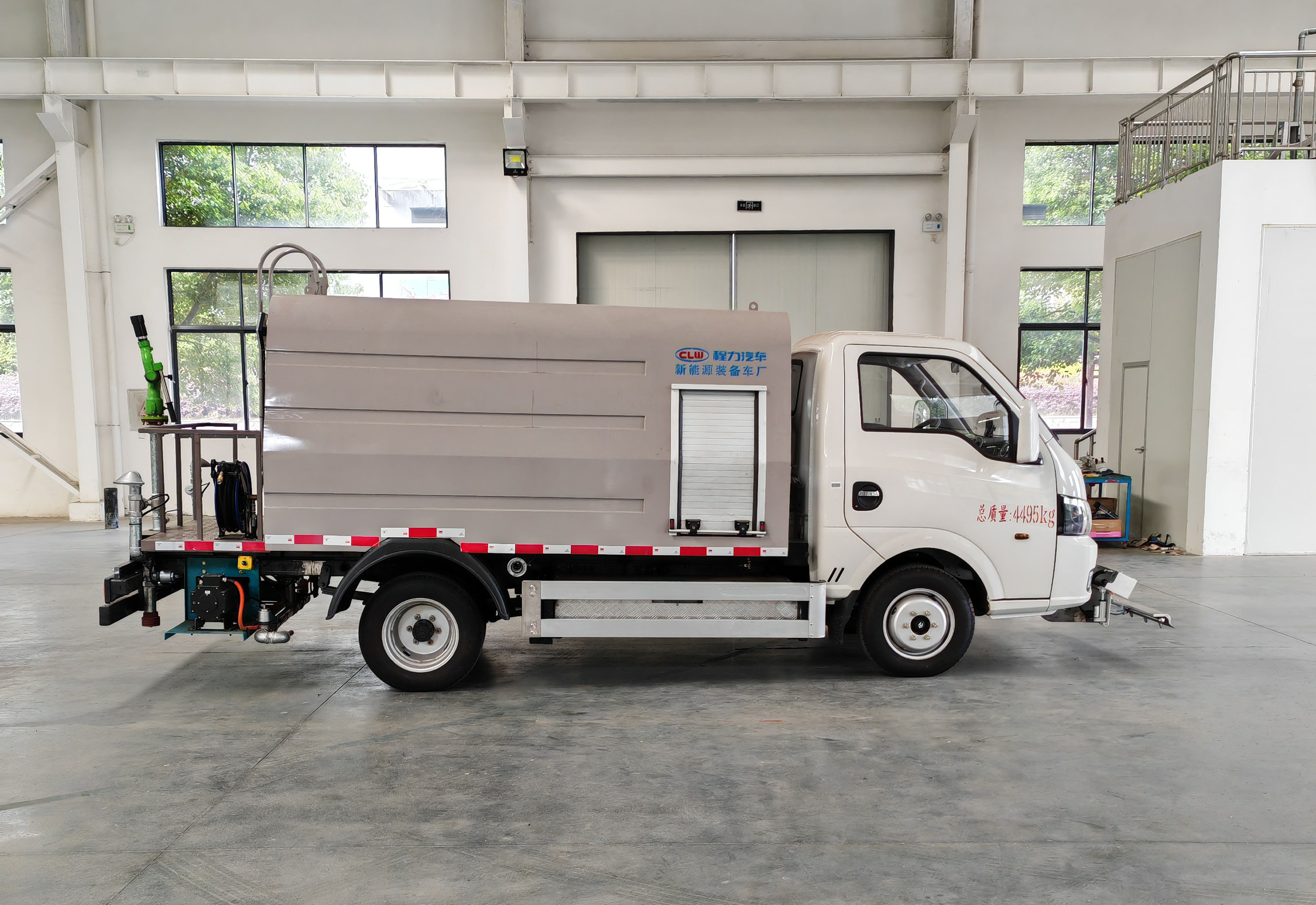 東風華神3方路面高端養護車圖片3